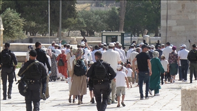 أكثر من 200 مستوطن يقتحمون المسجد الأقصى