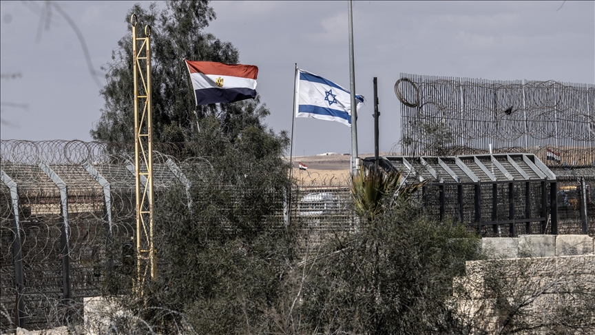 الجيش الإسرائيلي يطلق النار على "مشتبه بهم" قرب الحدود المصرية