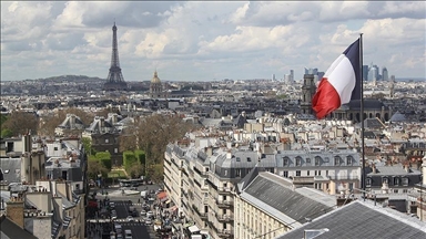 Paris, 3 persona humbën jetën nga zjarri në një ndërtesë