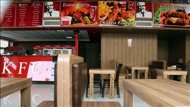 ماليزيا.. إغلاق فروع لمطاعم كنتاكي بسبب "تحديات اقتصادية"