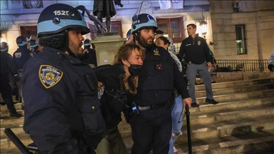 Policija New Yorka upala u zgradu Univerziteta Columbia, uhapšeno više od 100 propalestinskih demonstranata