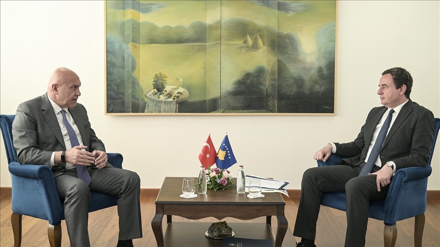 Kosovë, kryeministri Kurti u takua me pronarin e grupit "Yıldırım"