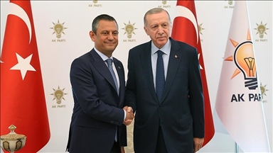 انتهاء لقاء أردوغان مع رئيس حزب الشعب الجمهوري