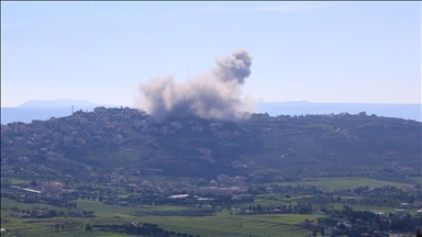 Israeli warplanes strike Hezbollah targets in southern Lebanon