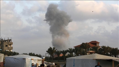 قتلى ومصابون بقصف إسرائيلي استهدف تجمعين لمدنيين في غزة