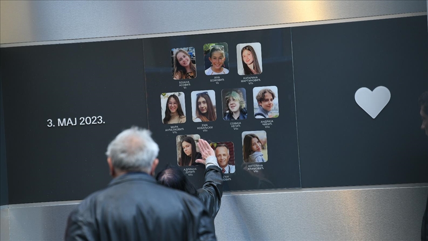 Srbija: Obilježena godišnjica masovnog ubistva učenika beogradskoj školi "Vladislav Ribnikar"