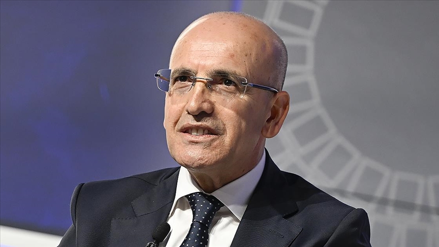 Hazine ve Maliye Bakanı Şimşek: Enflasyonla mücadelede geçiş dönemi sonlanacak ve dezenflasyon sürecine gireceğiz
