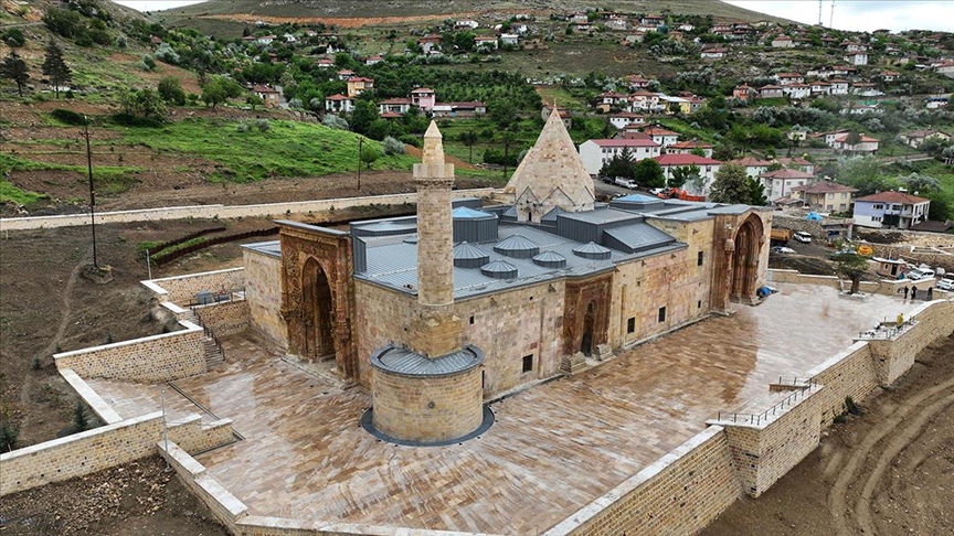 Divriği Ulu Camii ve Darüşşifası'nda restorasyon tamamlandı