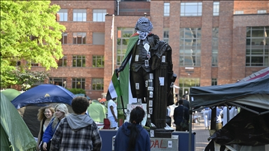 Propalestinski protesti u SAD-u: Studenti kefijom omotali spomenik Georgea Washingtona