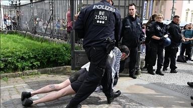 La police allemande disperse un sit-in à l'université Humboldt de Berlin