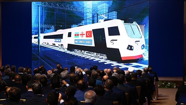 Работы по модернизации железной дороги Баку-Тбилиси-Карс завершены