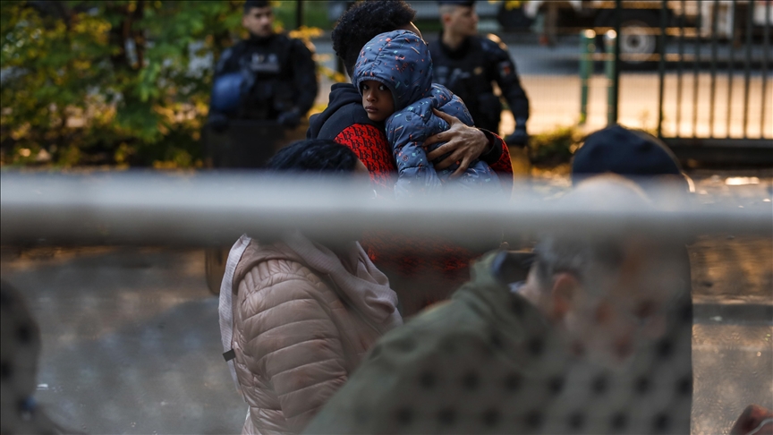 France : Plusieurs collectifs à Lyon dénoncent l'expulsion de "168 femmes et enfants à la rue"