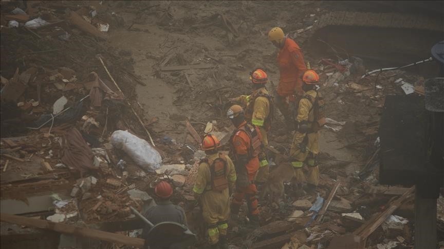 Le bilan des inondations dans le sud du Brésil s'alourdit à 37 morts et des dizaines de disparus 