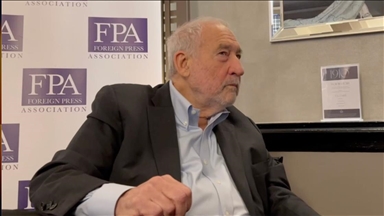 Columbia Profesörü Nobel ödüllü Stiglitz: Öğrenciler dünyada neler olup bittiğine kayıtsız kalmadıklarını gösterdi