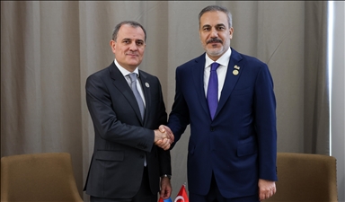 Глава МИД Турции встретился с азербайджанским коллегой 