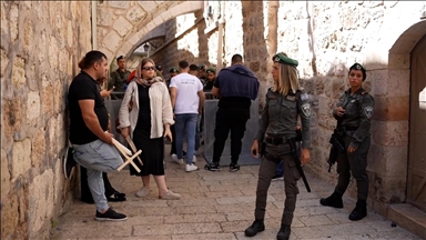 الشرطة الإسرائيلية تقيد وصول المسيحيين لكنيسة القيامة بالقدس