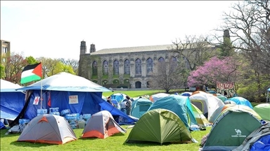 متظاهرون مناهضون هاجموا طلابا بمخيم مؤيد لفلسطين بجامعة كاليفورنيا 