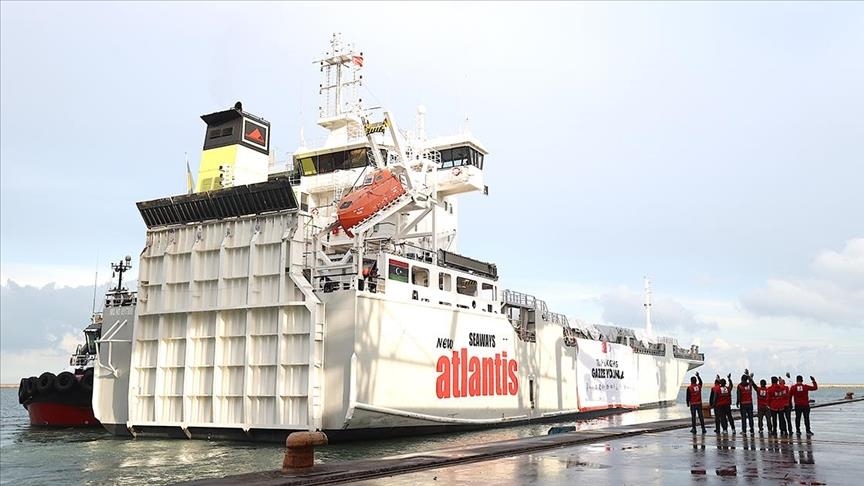 Ship carrying over 5,000 tons of humanitarian aid for Gaza sets sail from Türkiye