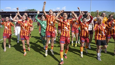 Turkcell Kadın Süper Ligi'nde Galatasaray Petrol Ofisi, ALG Spor'u 2-0 mağlup ederek 71 puanla şampiyon oldu