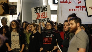 Des familles de soldats israéliens tués tentent d'empêcher une réunion du Gouvernement Netanyahu