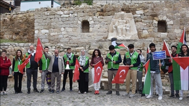 تركيا.. مسيرة طلابية منددة بالحرب على غزة وداعمة لفلسطين