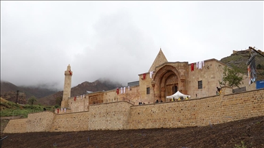 Restorasyonu tamamlanan Divriği Ulu Camii ve Darüşşifası ibadete açıldı