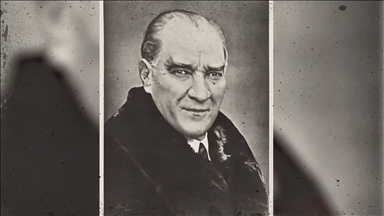 Atatürk'ün orijinal tarihi portresi MEB'in arşivinde 
