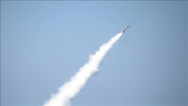 إسرائيل ترصد إطلاق 30 صاروخا من لبنان على الجولان المحتل 
