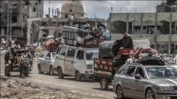İsrail ordusunun Refah’a karadan da saldıracağı endişesiyle bölgenin doğusunda zorunlu göç başladı