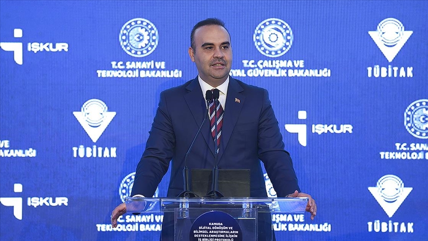 Bakan Kacır: Yapay zekanın kurumlarımızın sundukları hizmetlerde aktif olarak kullanılmasını sağlayacağız