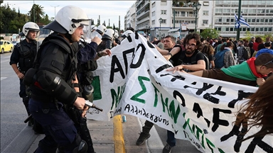 Atina'da Filistin'e destek eyleminde polis göstericilere biber gazıyla müdahale etti