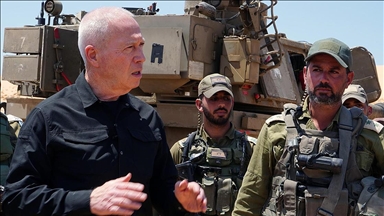 İsrail Savunma Bakanı Gallant'tan "Refah'a saldırıların devam edeceği" mesajı