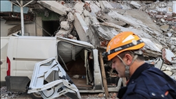5 dead, dozens trapped in South Africa building collapse