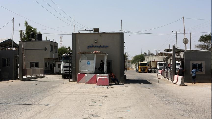 إسرائيل تدعي إعادة فتح معبر كرم أبو سالم لمرور مساعدات لغزة