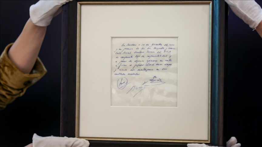 Messi's first Barcelona contract on napkin auctioned