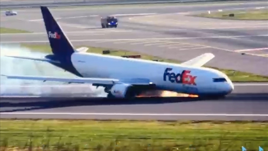 Teretni avion sletio na trup na Aerodromu u Istanbulu