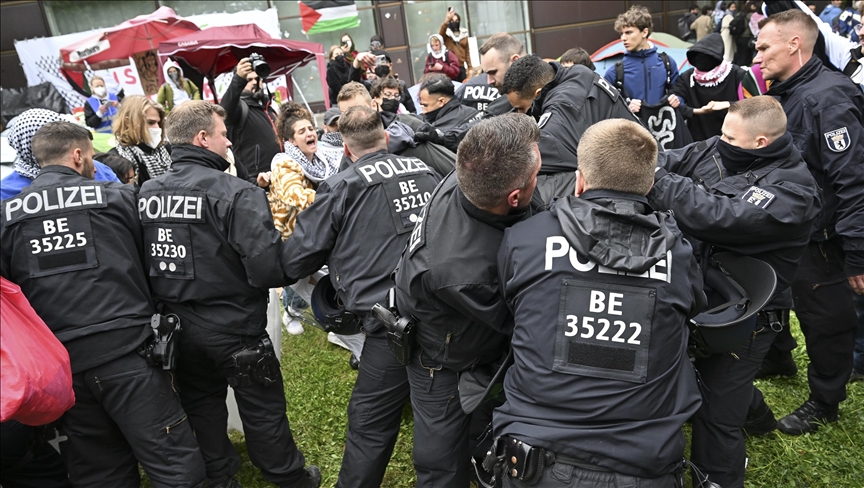 German professors criticize police crackdown of pro-Palestine university protests