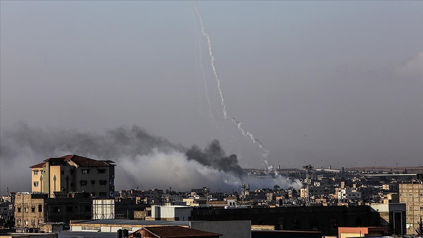 قتلى وجرحى بقصف إسرائيلي على منزل بمدينة غزة