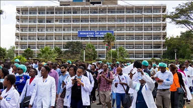 Kenyan doctors reach deal with government to end strike