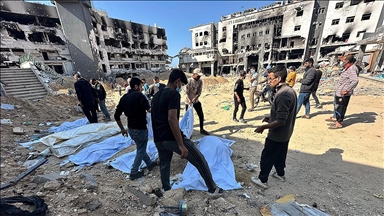 Gazze'deki Şifa Hastanesinde bulunan üçüncü toplu mezardan 49 Filistinlinin cesedi çıkarıldı