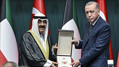 تشکر امیر کویت از اعطای نشان دولت ترکیه به وی