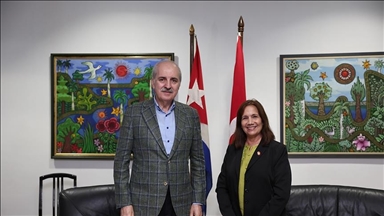 رئيس البرلمان التركي يصل كوبا في زيارة رسمية