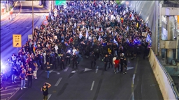 Israeli protesters block Tel Aviv's main highway demanding prisoner swap with Palestinians