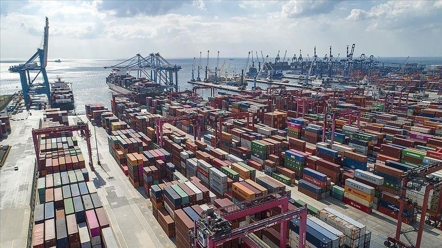 China’s exports grow more than expected in April