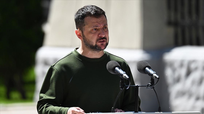 Zelenskiy, doğu cephesinde inisiyatifin Rusya'da olduğunu bildirdi