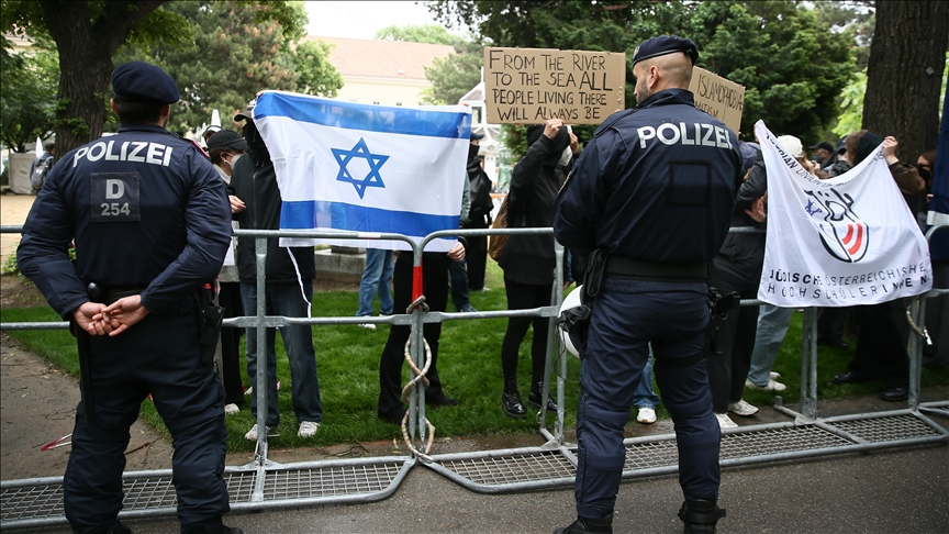 Police in Austria intervene in pro-Palestinian demonstration at Vienna College