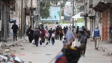 BM: İsrail'in saldırılarını yoğunlaştırması sonrasında 80 bin kişi Refah'tan ayrıldı