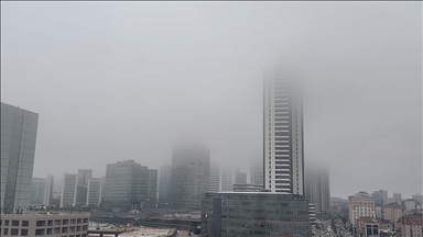 İstanbul'un Anadolu Yakası'nda sis etkili oluyor
