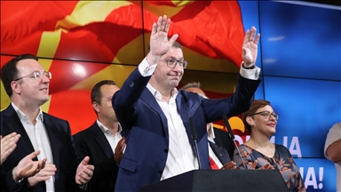 Претседателот на ВМРО-ДПМНЕ прогласи победа на двојните избори: „Успеавме, Македонија победи!“