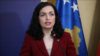 Kosovska predsednica Osmani čestitala Siljanovskoj-Davkovnoj izbor za prvu ženu predsednicu Severene Makedonije